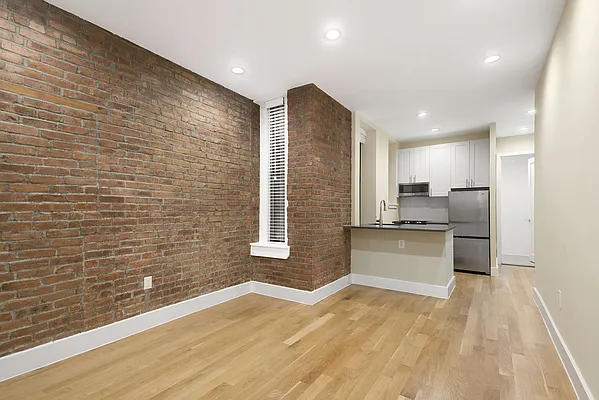 Rented by Cooper & Cooper Real Estate | media 13