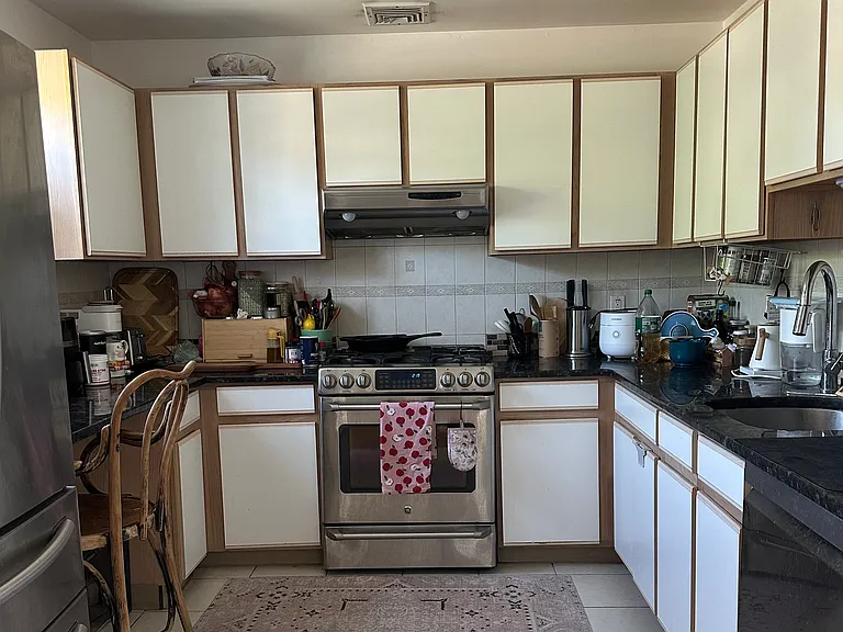 271 Hamilton Pl #2 — Photo 6