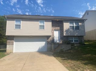 3851 Birch Dr, Imperial, MO 63052