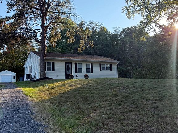 2nd image of 5393 Nelson Point Rd
