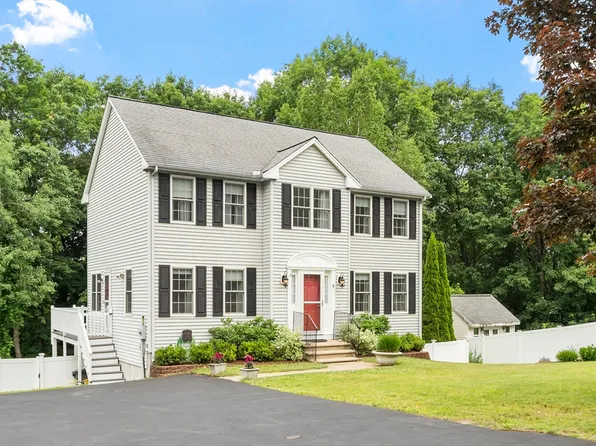 5 Nathan Dr, Clinton, MA 01510