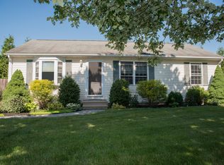 130 Ricci Ln, North Kingstown, RI 02852
