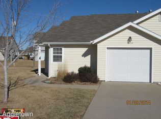 810 Douglas Way, Manhattan, KS 66502
