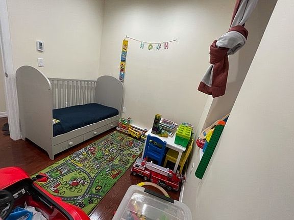 4th image of 507 W 134th St #D