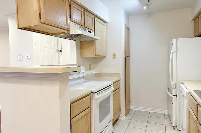 1523 Lincoln Way #204B — Photo 5