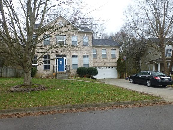 2nd image of 4438 Aylesbury Dr