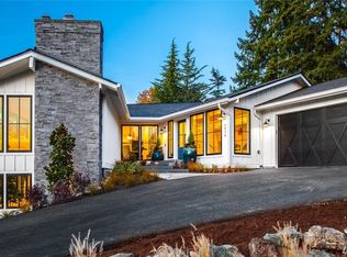 3016 93rd Pl NE, Clyde Hill, WA 98004