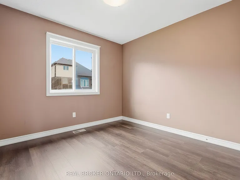 1047 Marquette Dr — Photo 29