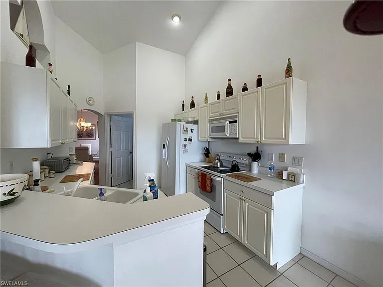 25232 Pelican Creek Cir #202 — Photo 9