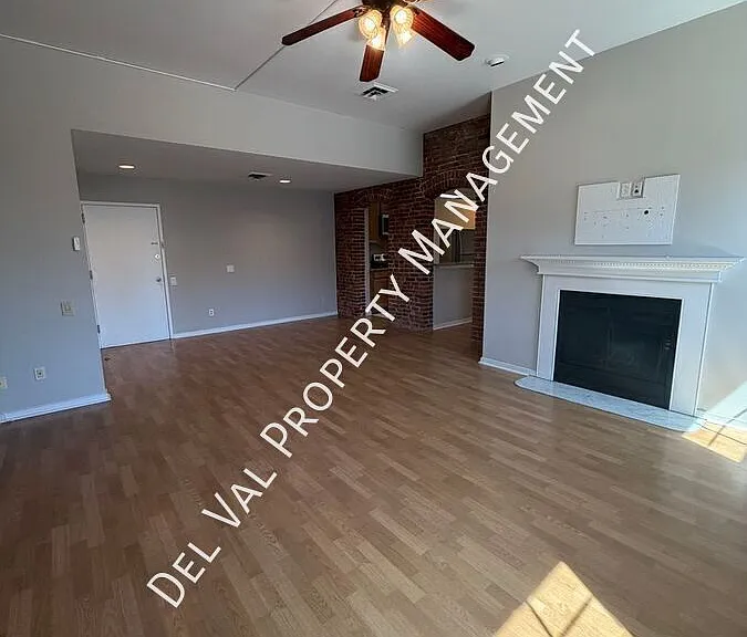 102 Church St #1 — Photo 4