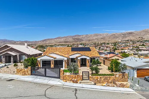 67700 Key Way Photo 1
