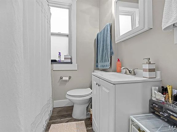 3rd image of 3902 Shaw Blvd #3902
