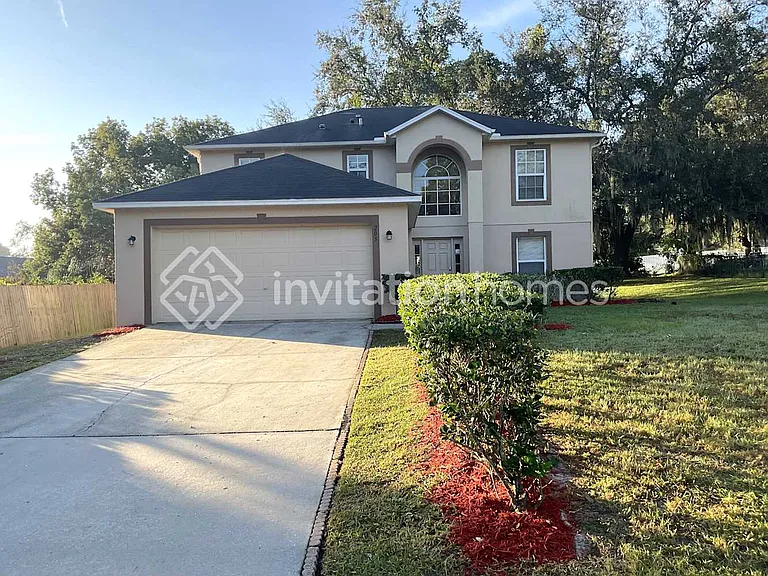 205 Fort Smith Blvd — Photo 1