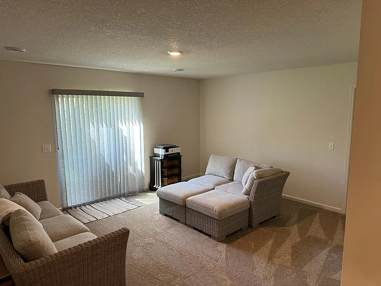 1038 White Tail Ln — Photo 8