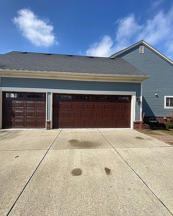 2nd image of 2822 Treyburn Ln