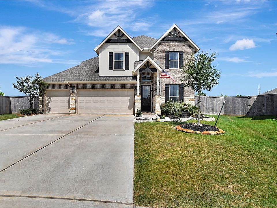 1st image of 21623 Evergreen Manor Dr