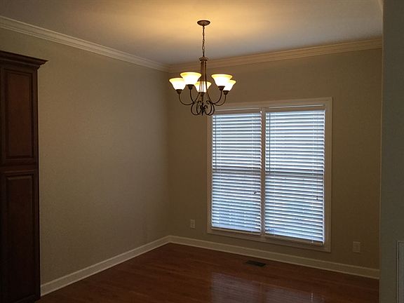 3rd image of 407 Sheffield Dr