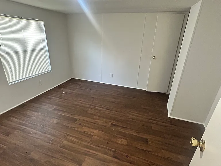 4017 Taylor Estates Ln — Photo 3