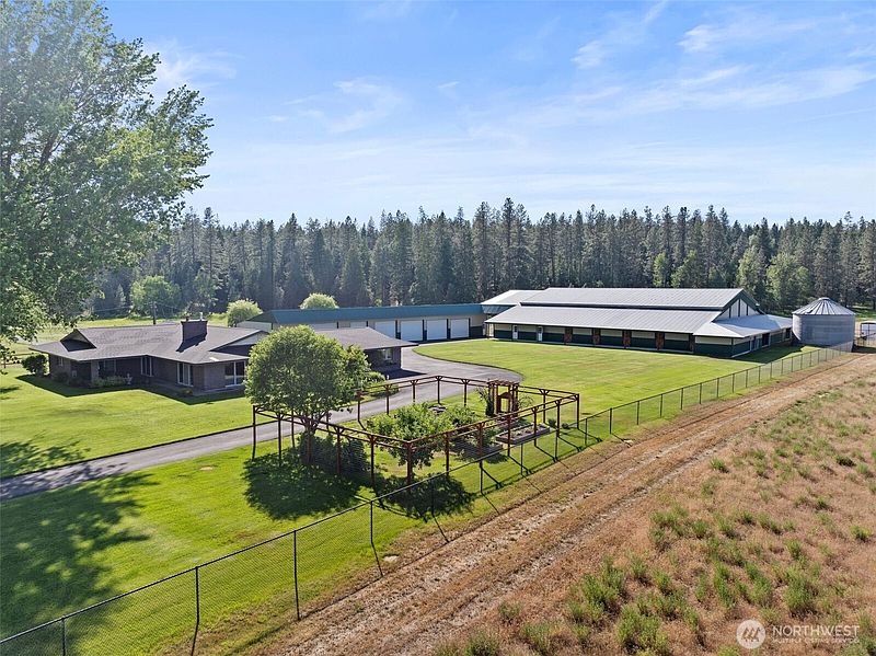 4th image of 24415 N Crescent Road