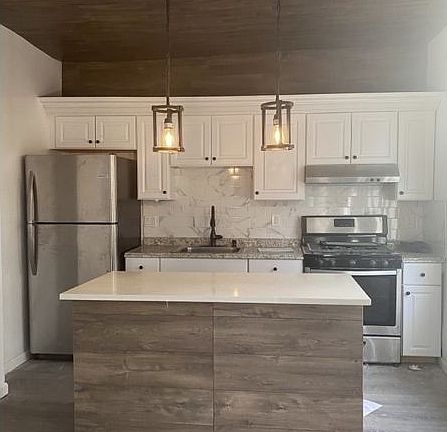 2nd image of 36 Olive St Floor 2