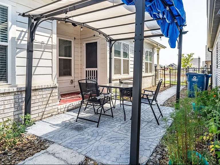 2306 SW Poppy St #1 — Photo 15