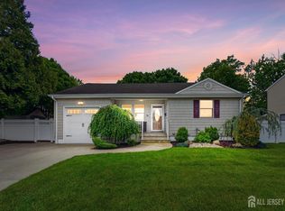 31 Middle Hill Rd, Colonia, NJ 07067