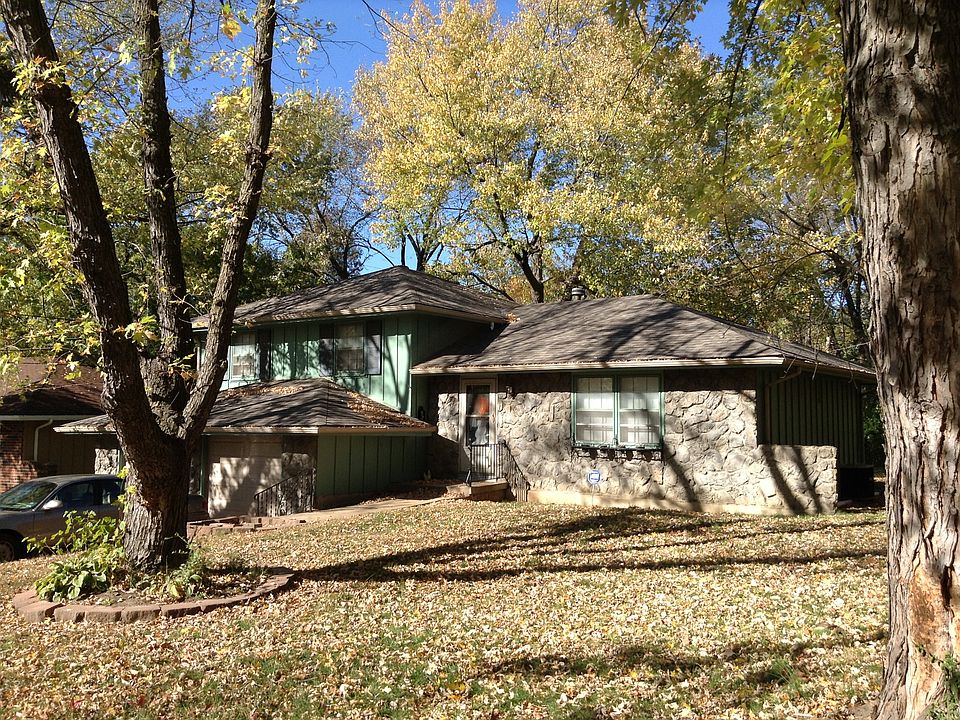 2nd image of 5908 E 98th St