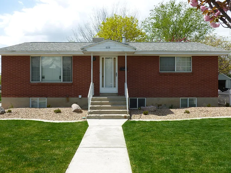 823 N 100 W #MAIN LEVEL — Photo 3