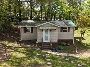 508 S Church Ave, Landrum, SC 29356