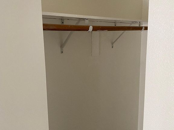 2nd image of 4303 Whitsett Ave #6