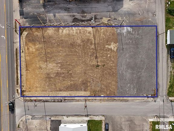 3rd image of 1100 W Main St