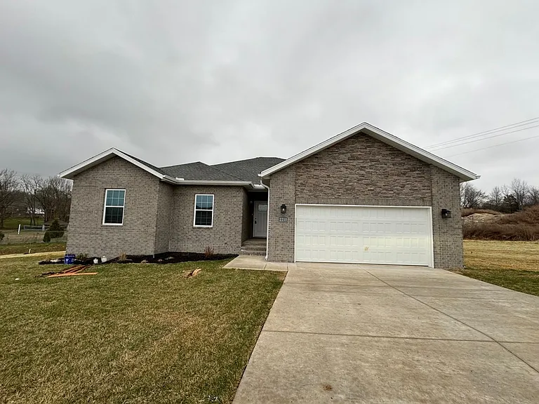 2210 Regan Cir — Photo 1