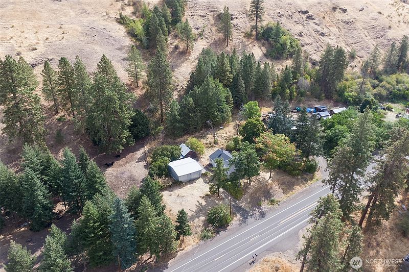 3rd image of 8117 Mill Creek Road
