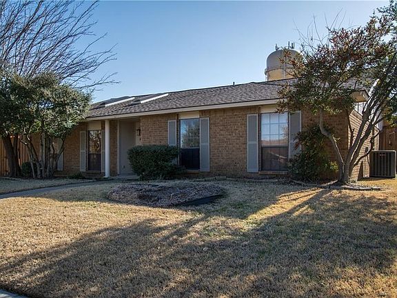 4th image of 5253 Sherman Dr
