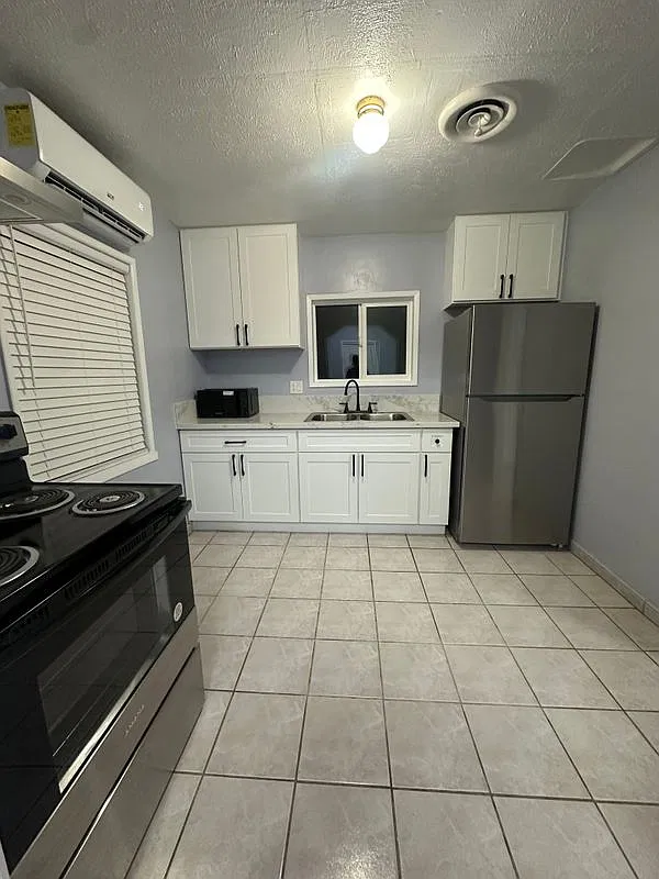 3 bed, 2.0 bath, 1248 sqft, $1,650 — Photo 4