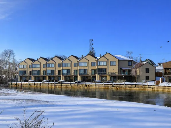 219 S Main St, Cheboygan, MI 49721