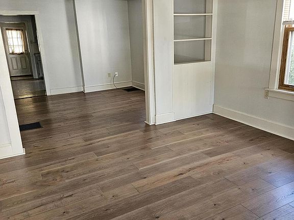2nd image of 465 W Main St