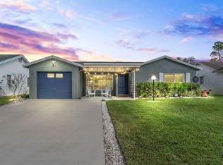 7123 Pine Manor Dr, Lake Worth, FL 33467