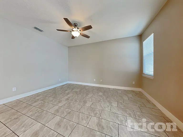 2986 Woodward Ave — Photo 2