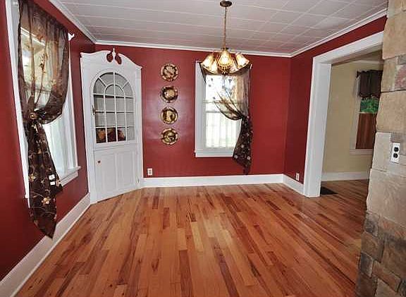 5th image of 163 Jefferson Ave