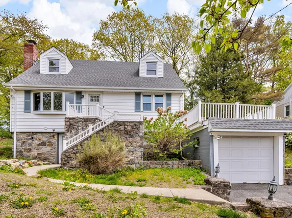 9 Schermerhorn Drive, New Fairfield, CT 06812
