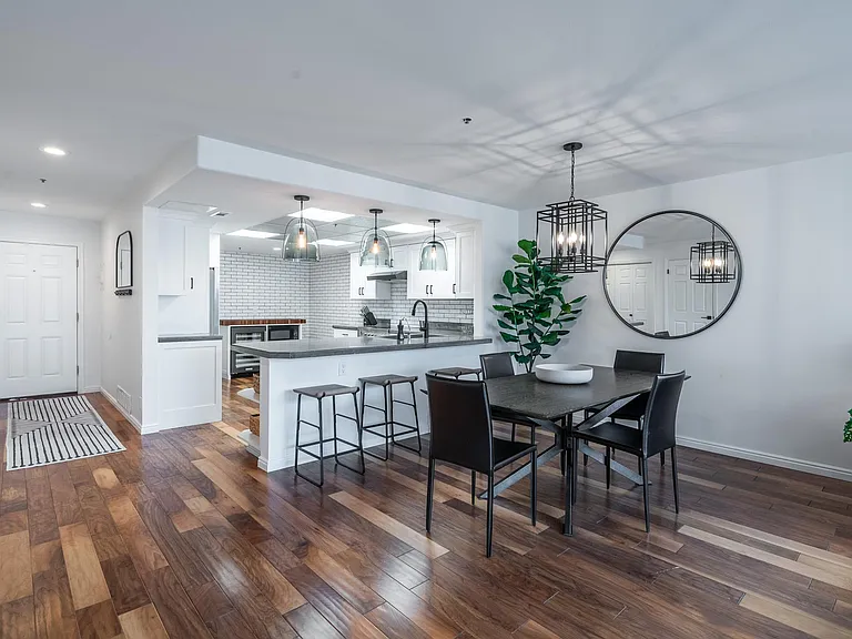 48 W Broadway S #407 — Photo 7