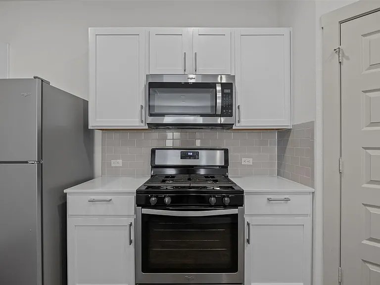 231 Lavaca River Ln — Photo 4