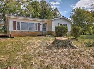 112 Surcey Ln, Gray, TN 37615