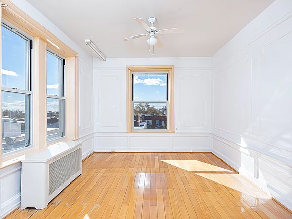 4th image of 712 45th St APT 3C