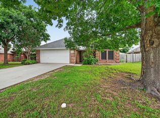 2620 John Dr, Denton, TX 76207
