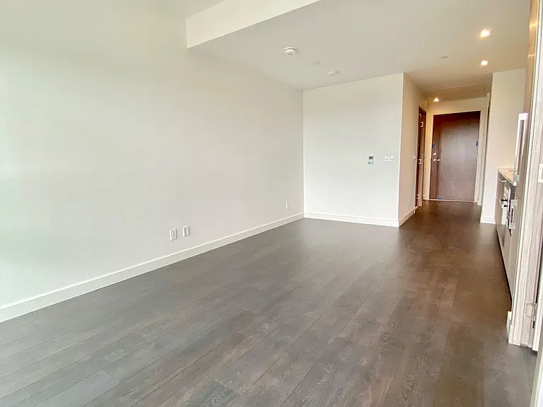 27 McMahon Dr #2103 — Photo 12