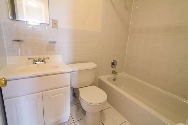 Rented by Nooklyn NYC LLC | media 11