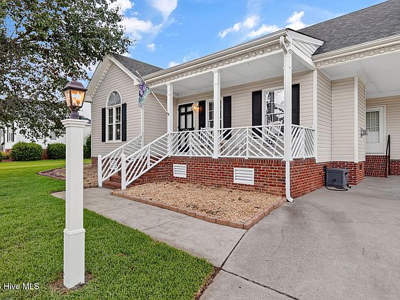 3rd image of 4324 Deer Creek Drive N