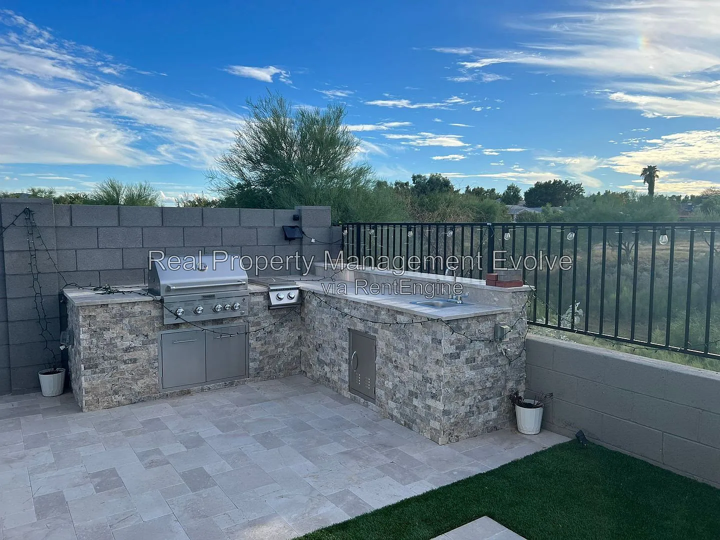 3 bed, 2.0 bath, 1543 sqft, $2,595 — Photo 2